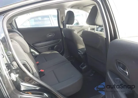 2017 Honda Hr-V Lx z USA, uszkodzony, nr VIN 3CZRU6H3XHM707445